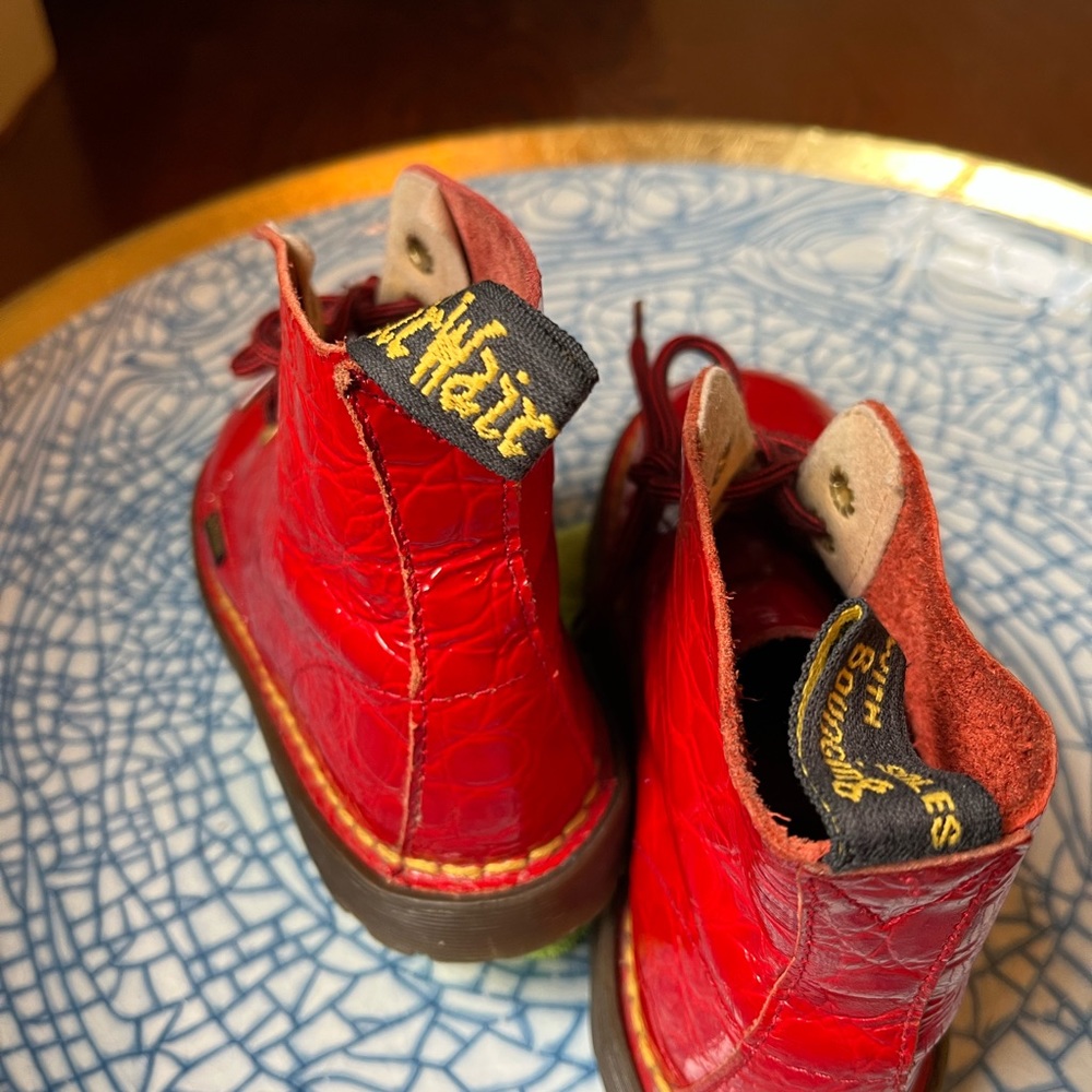 Dr Martens VTG Made In England 1460 Boots, Red Leather Croc UK 12 kids - Picture 4 of 6